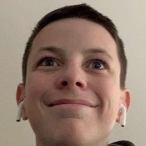 Meet your Posher, Ava